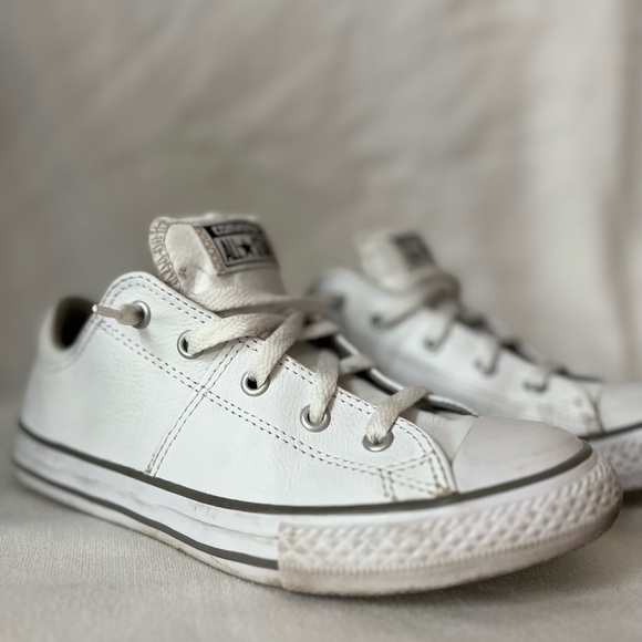 Converse All Star Madison Leather Sneaker Junior Unisex White 654220C Size 3 Low - Picture 3 of 10